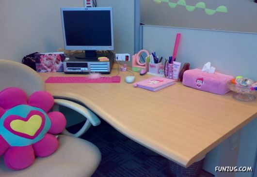 Gals Desk Vs Boys Desk