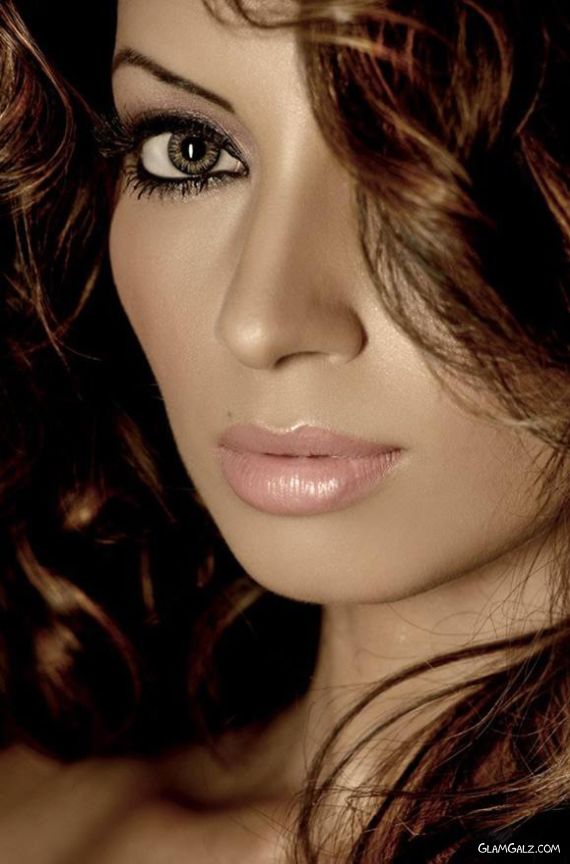 Pretty Shama Sikander