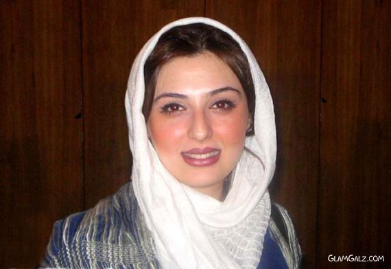 Persian Actress Niyoosha Zeyghami